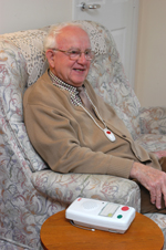 Man with Amie and Lifeline 400