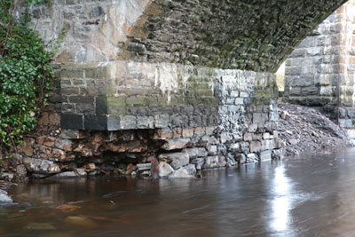 Photo of the bridge over the Cullen Burn